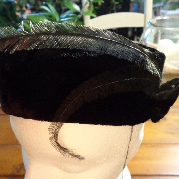 Hat Velvet Feathers Ladies Black Vintage - Picture 2 of 8